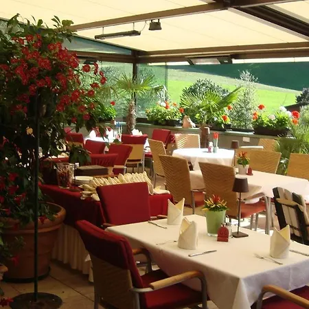 Laendenhof Superior Otel