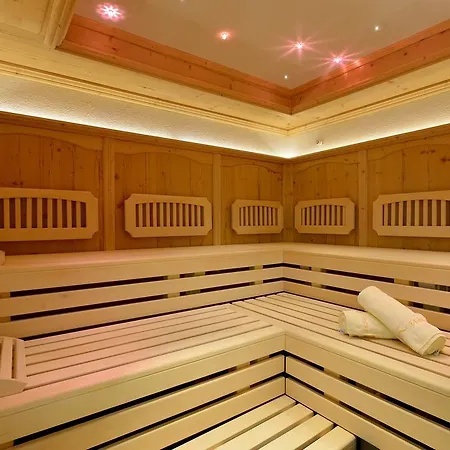 Laendenhof Superior Otel