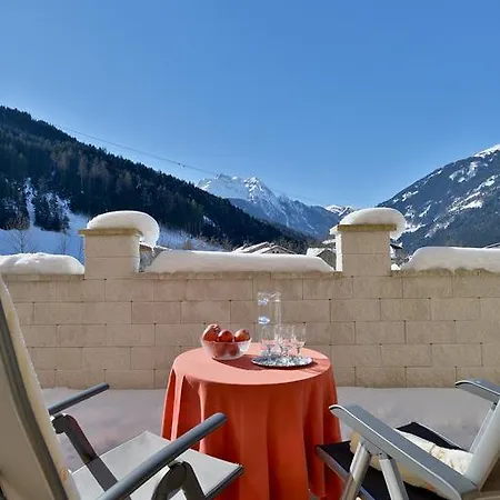 Laendenhof Superior Otel