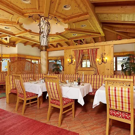 Laendenhof Superior Otel