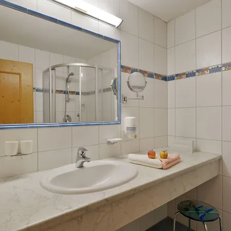 Landenhof Hotel 3*