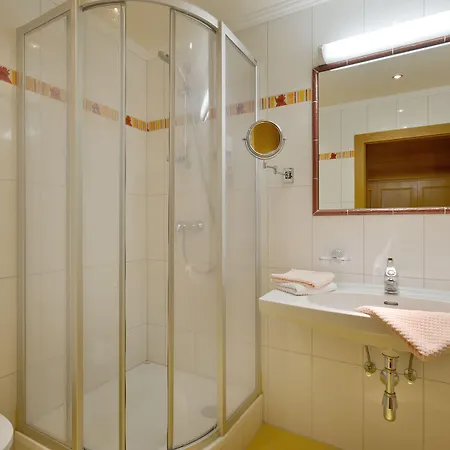 Hotel Landenhof 3*