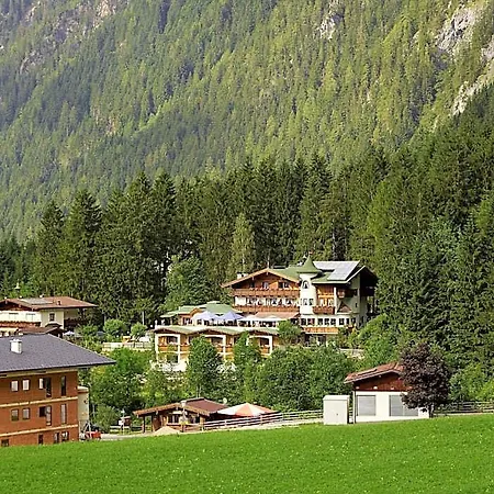 Ländenhof Superior Hotel 3*