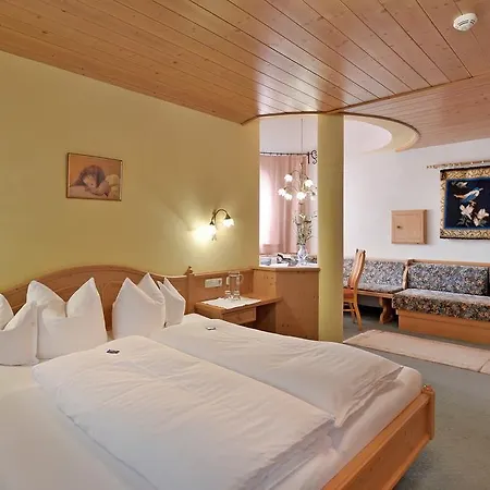 Laendenhof Superior Szálloda 3*